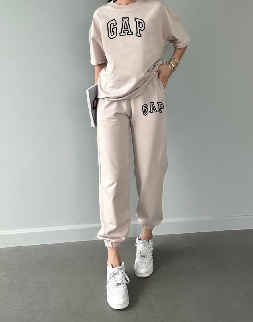 Gap Tshirt Set