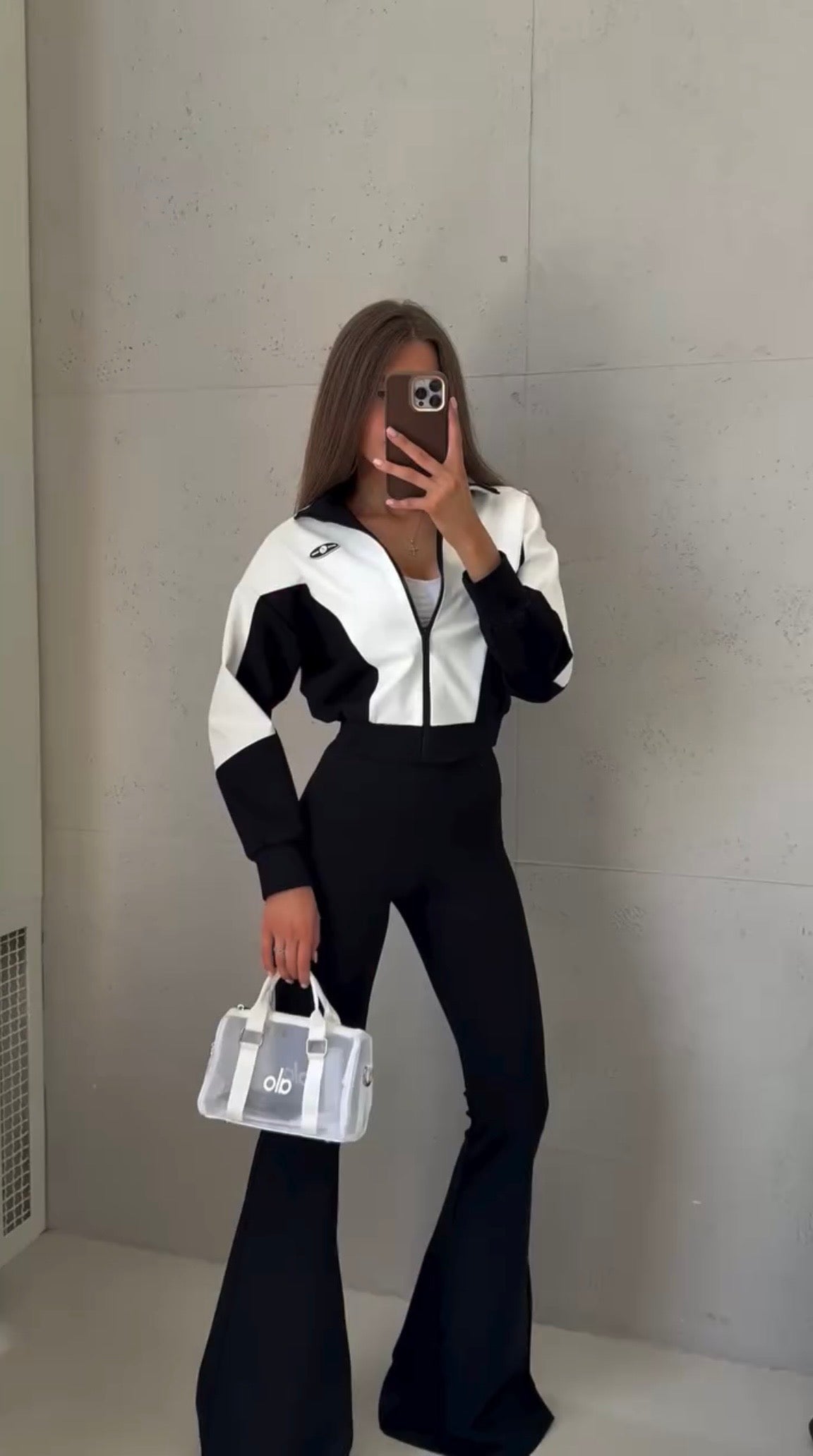 Victoria Set